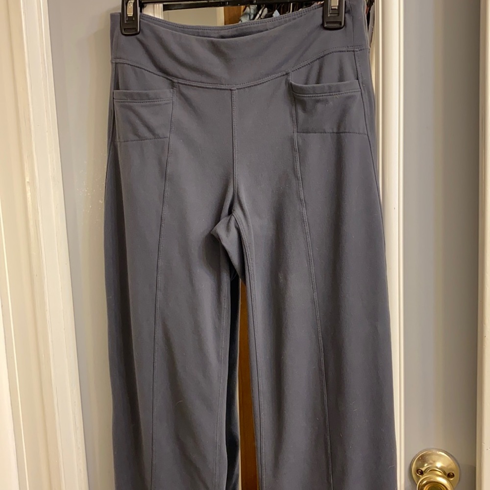 👣Athleta workout pants 👣